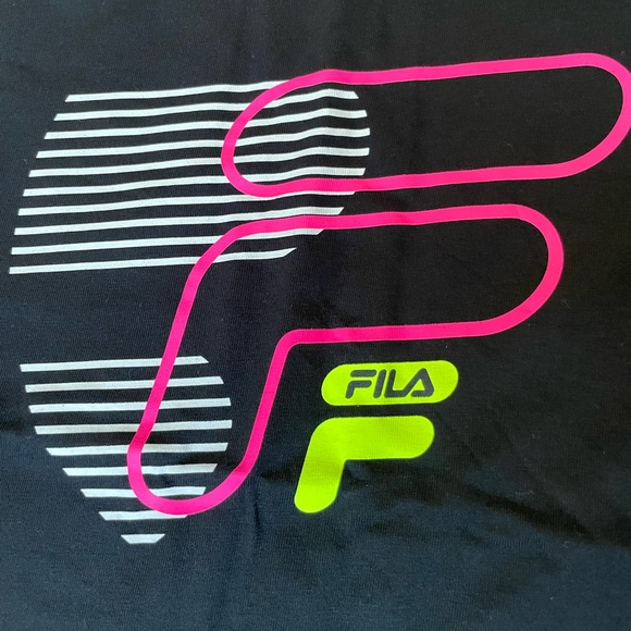 FILA Charmed Crew T-Shirt Nwt - Picture 3 of 4